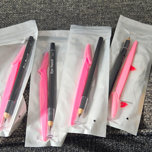 Lot black eyeliner - of,